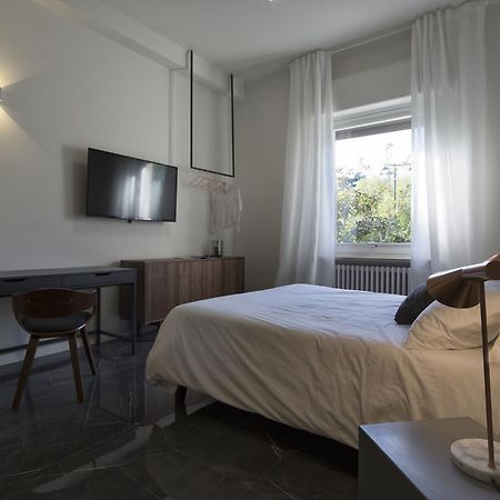 Suite Vogue Stazione Voghera Εξωτερικό φωτογραφία