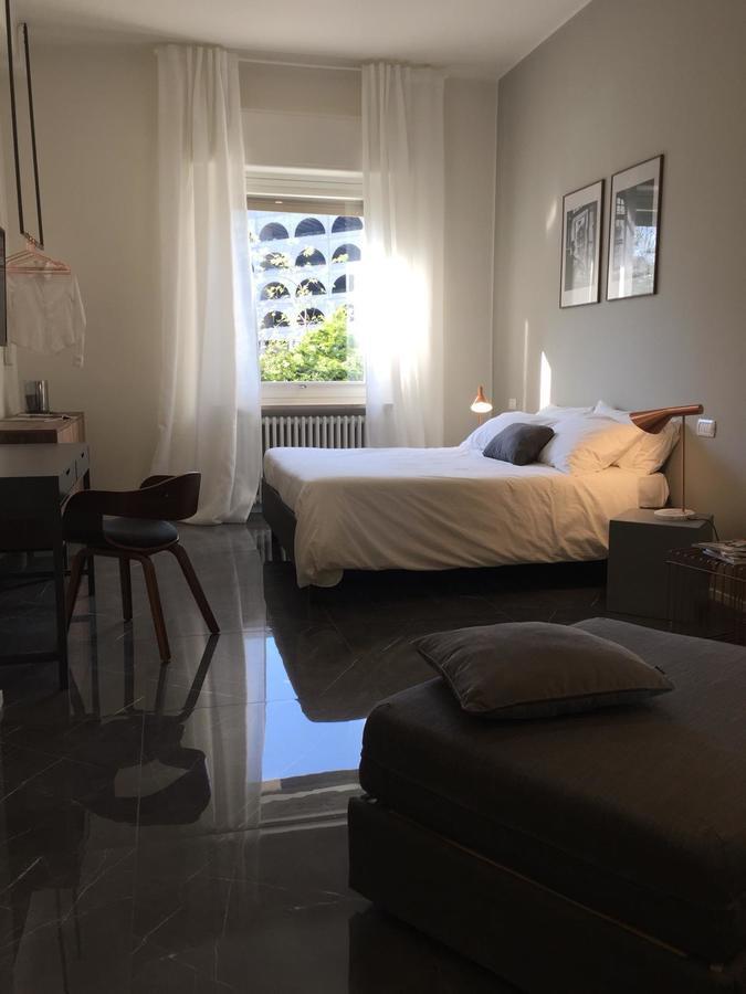 Suite Vogue Stazione Voghera Εξωτερικό φωτογραφία