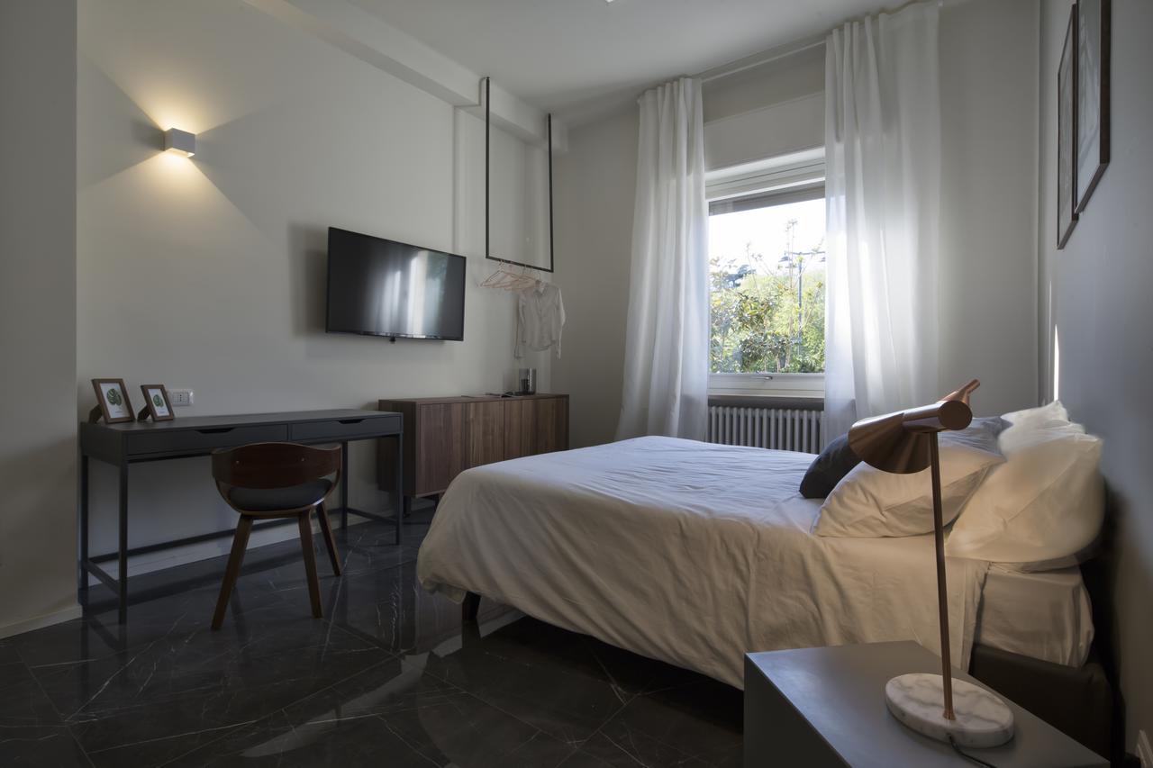 Suite Vogue Stazione Voghera Εξωτερικό φωτογραφία