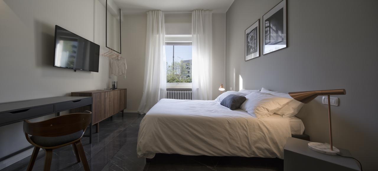 Suite Vogue Stazione Voghera Εξωτερικό φωτογραφία